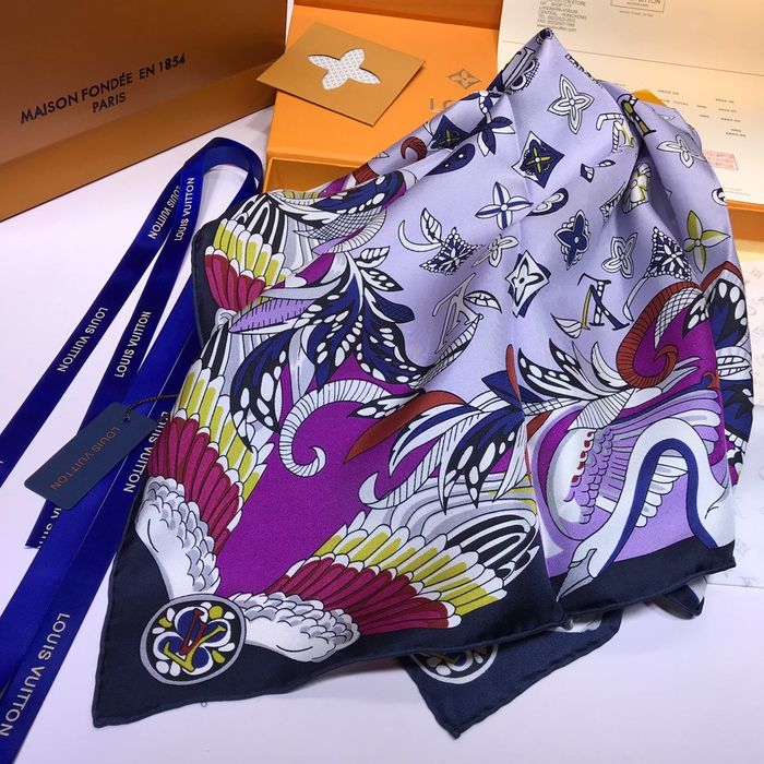 Louis Vuitton Scarf LVS00100